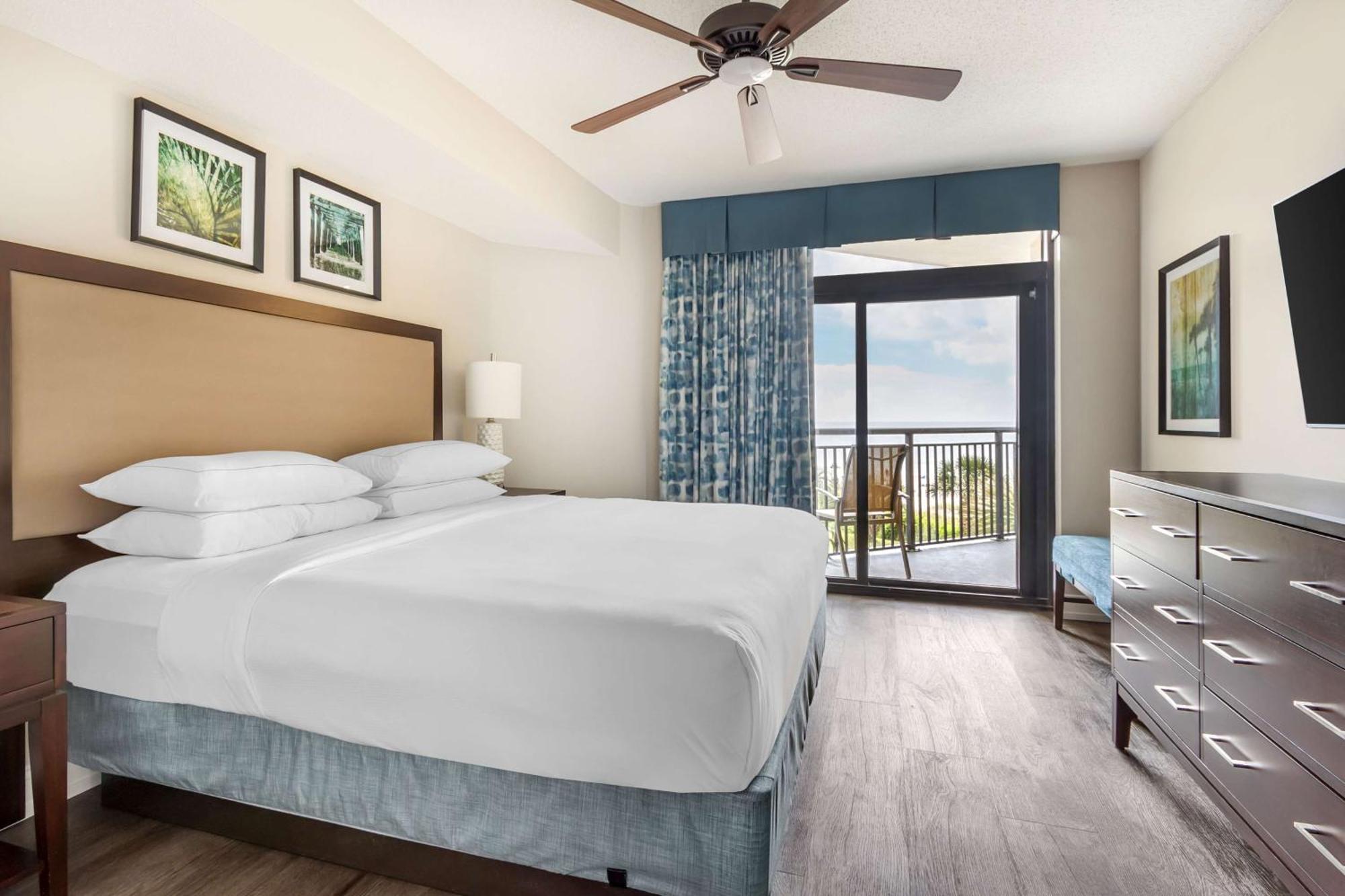 Two-Bedroom Room with Roll-In Shower and Ocean Front - Hearing Accessible,1603050976:JPEG