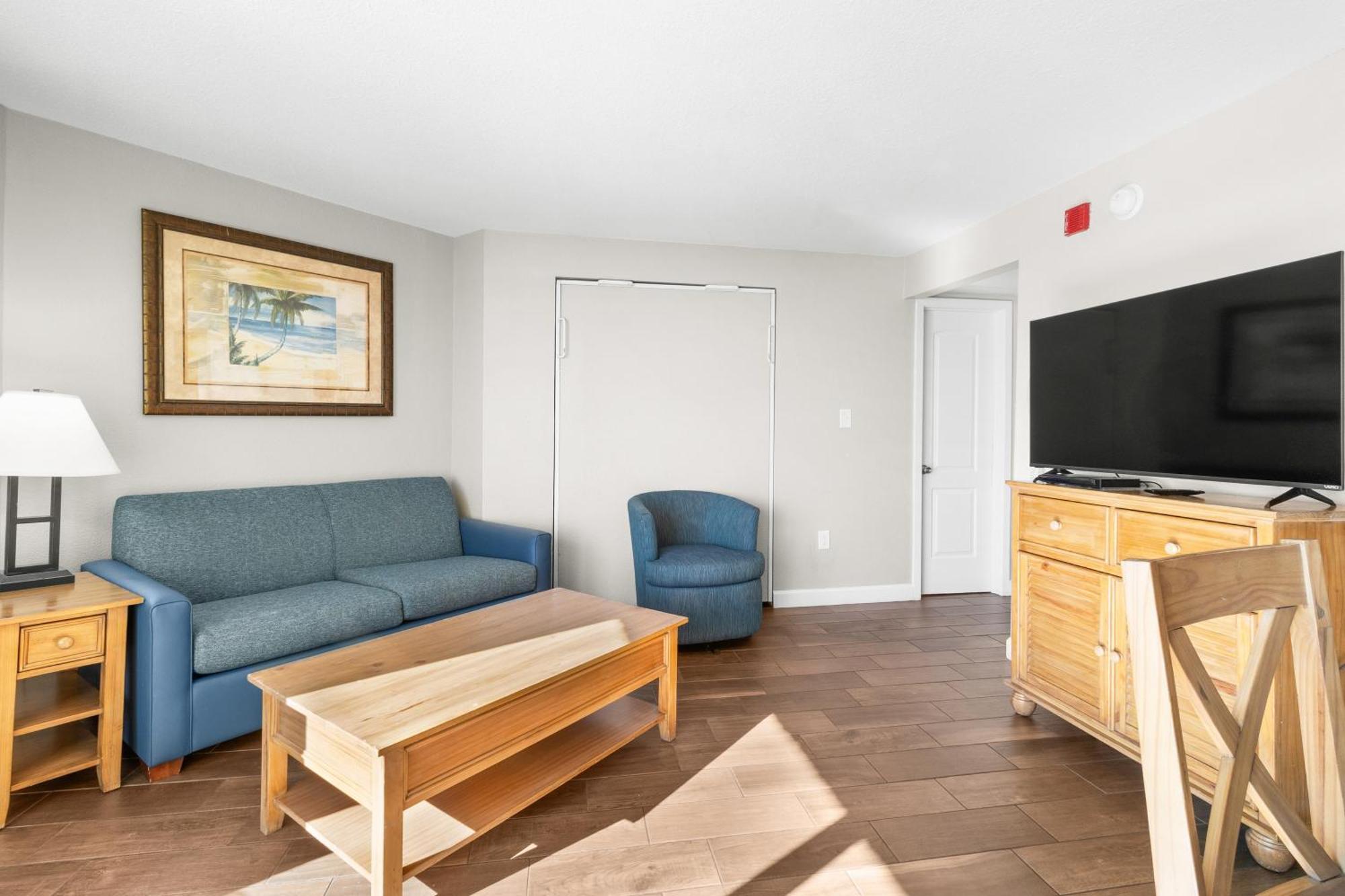 King Suite Partial Ocean View