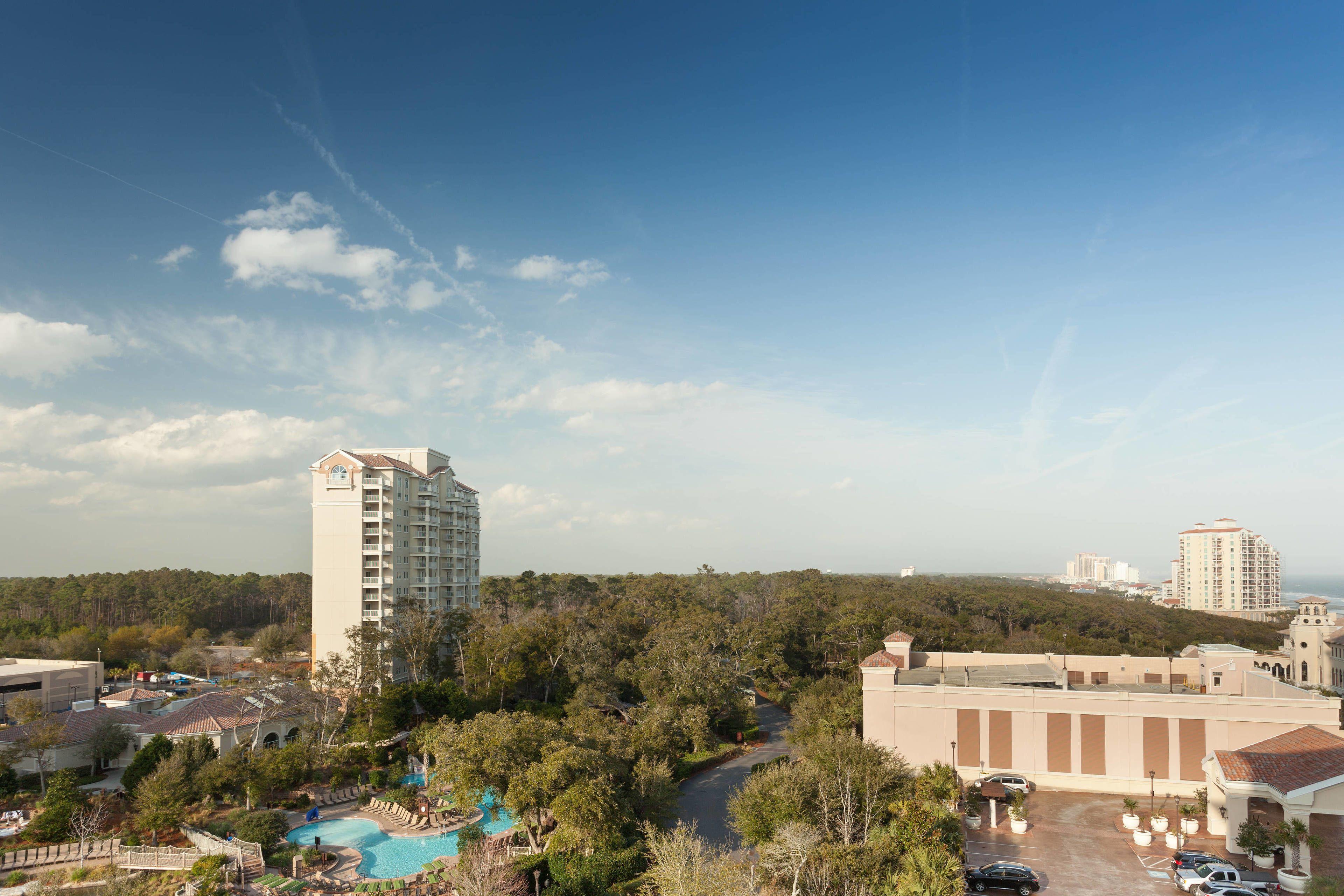Guest room 2 Queen Resort view Balcony