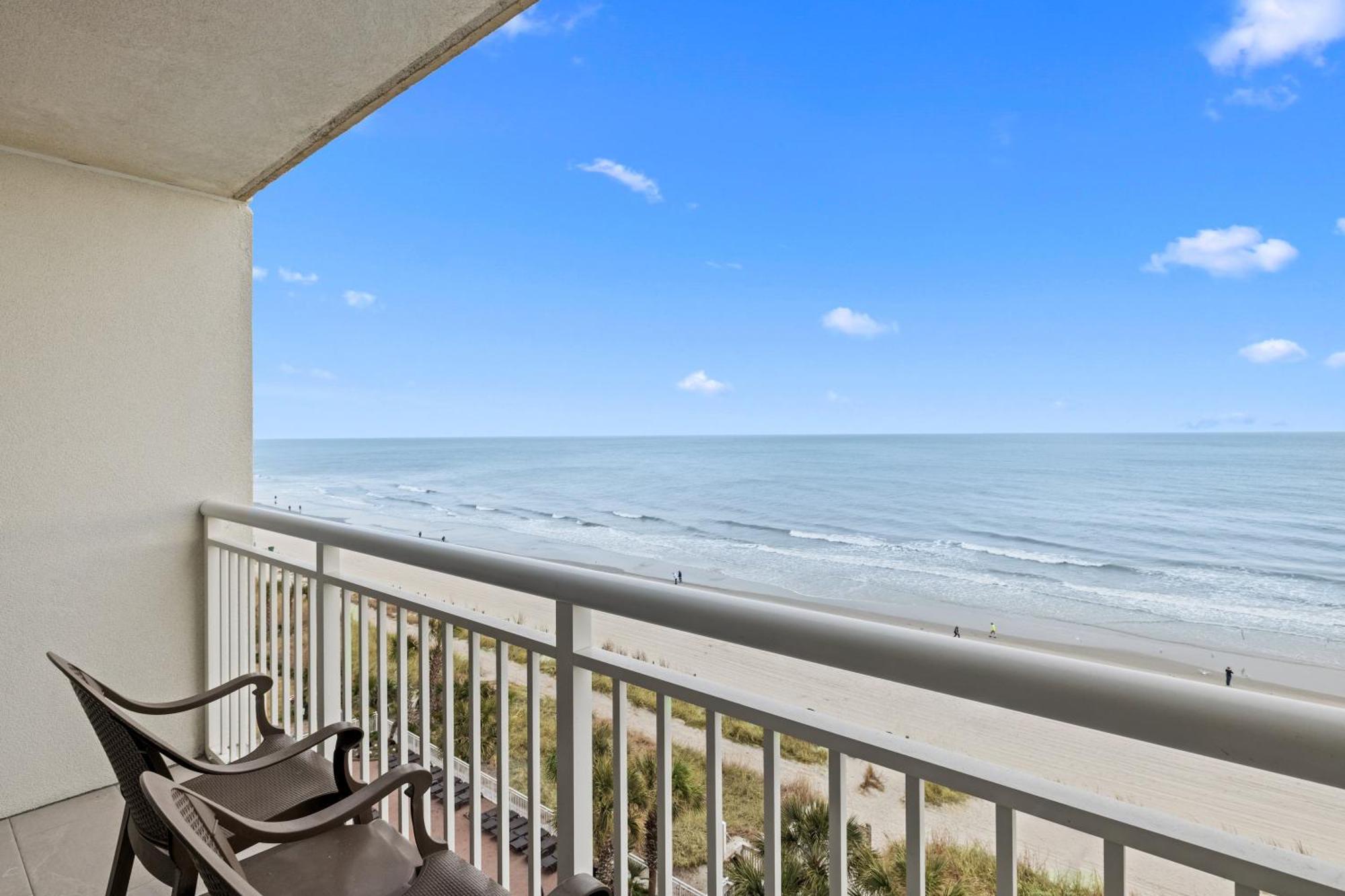 Oceanfront Deluxe One Bedroom Condo